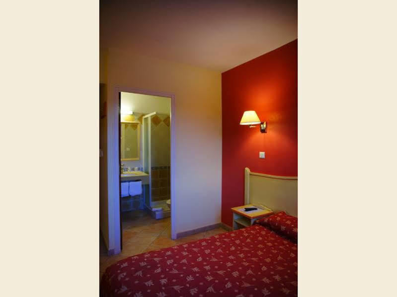 Logis Hotel & Restaurant L'Etape Bouc Bel Air - Gardanne Exterior photo